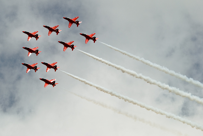 184_Fairford RIAT_Red Arrows na British Aerospace Hawk T1.jpg
